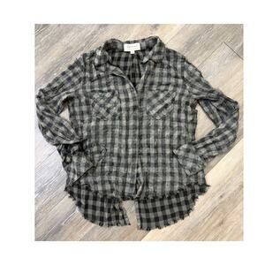 Cloth & Stone Plaid Button Down Frayed Hem Shirt Medium Gray
